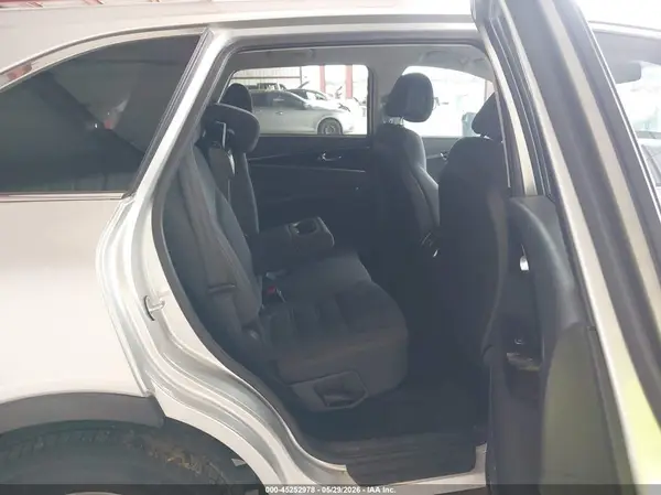 5XYPG4A30GG122727 2016 KIA SORENTO - Image 8
