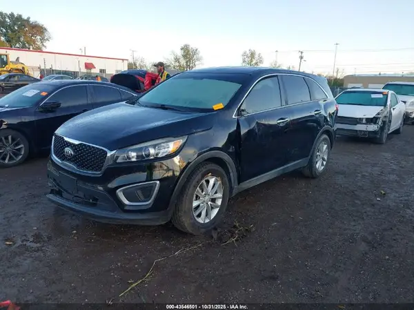 5XYPG4A30GG125045 2016 KIA SORENTO - Image 2