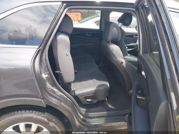 5XYPG4A30GG127913 2016 KIA SORENTO - Image 8
