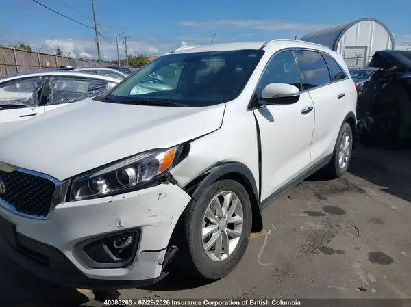 5XYPG4A30GG137776 2016 KIA SORENTO - Image 2