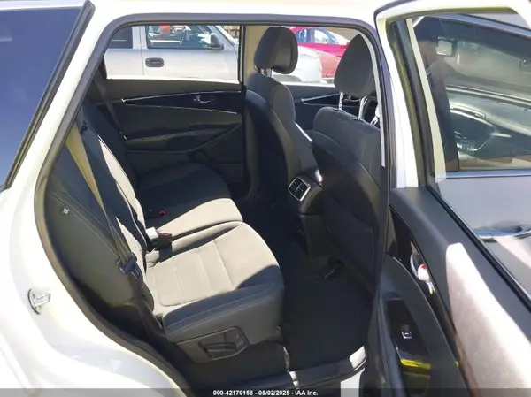 5XYPG4A30GG146431 2016 KIA SORENTO - Image 8