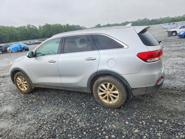 5XYPG4A30GG150589 2016 KIA SORENTO - Image 2