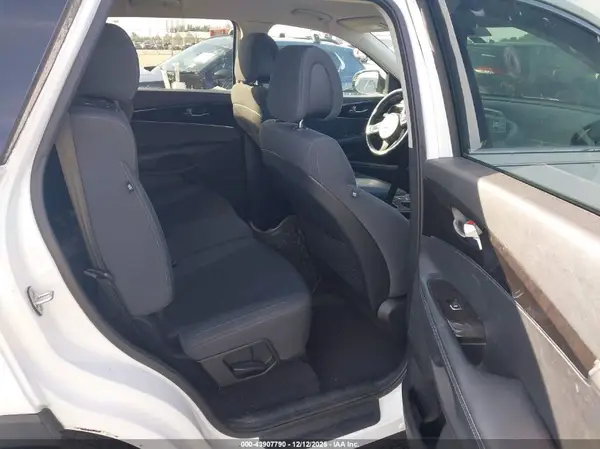 5XYPG4A30GG156800 2016 KIA SORENTO - Image 8