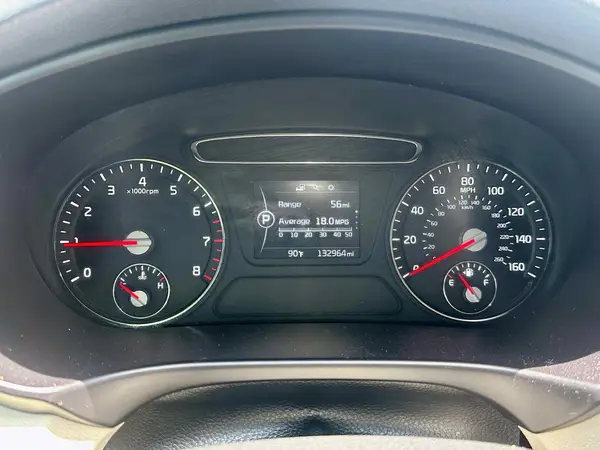 5XYPG4A30GG157218 2016 KIA SORENTO - Image 8