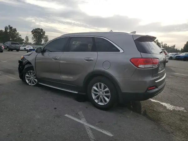 5XYPG4A30GG157817 2016 KIA SORENTO - Image 2