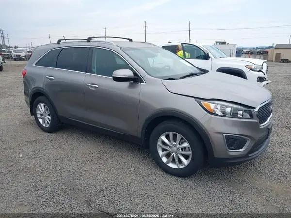 5XYPG4A30GG168509 2016 KIA SORENTO - Image 1
