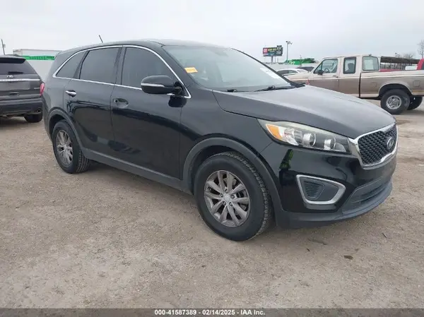 5XYPG4A30GG185584 2016 KIA SORENTO - Image 1