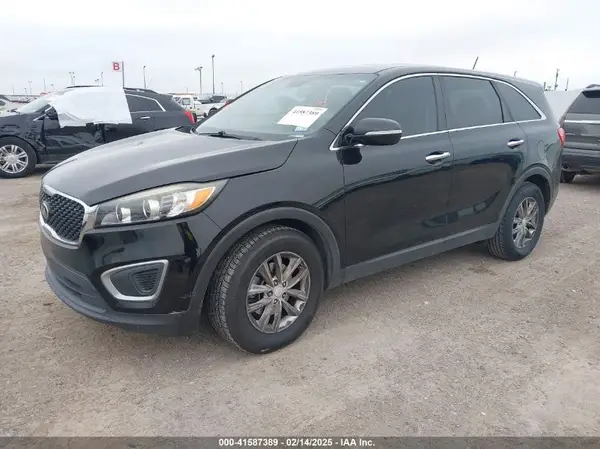 5XYPG4A30GG185584 2016 KIA SORENTO - Image 2