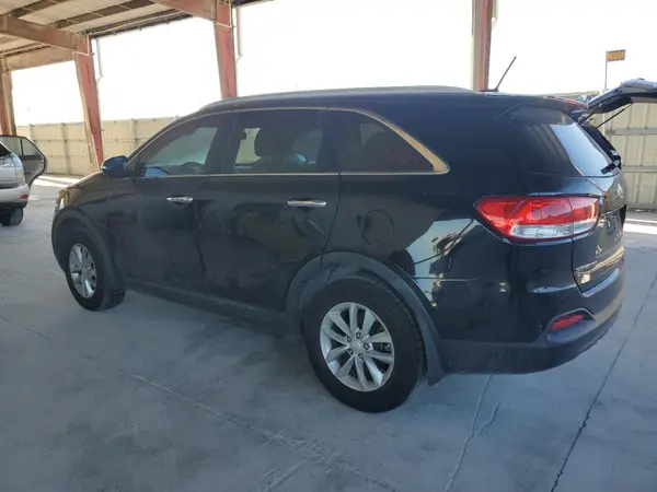 5XYPG4A30HG188843 2017 KIA SORENTO - Image 2