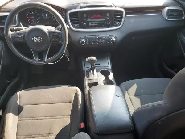 5XYPG4A30HG190558 2017 KIA SORENTO - Image 8