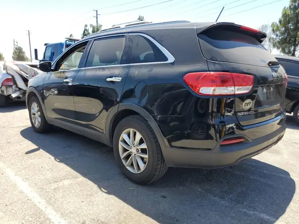 5XYPG4A30HG204748 2017 KIA SORENTO - Image 2