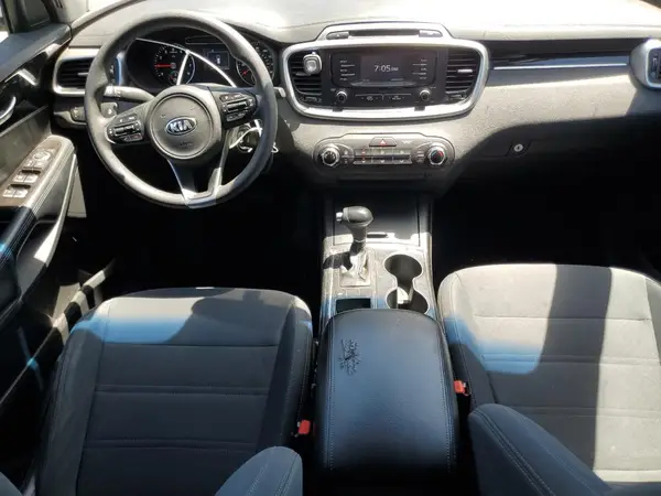 5XYPG4A30HG204748 2017 KIA SORENTO - Image 8