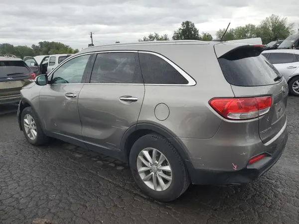 5XYPG4A30HG205981 2017 KIA SORENTO - Image 2