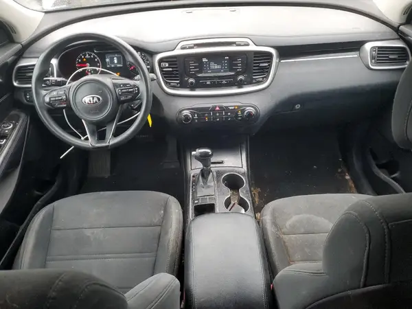 5XYPG4A30HG205981 2017 KIA SORENTO - Image 8