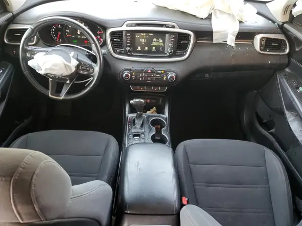 5XYPG4A30HG206175 2017 KIA SORENTO - Image 8