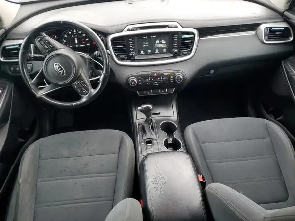 5XYPG4A30HG206564 2017 KIA SORENTO - Image 8