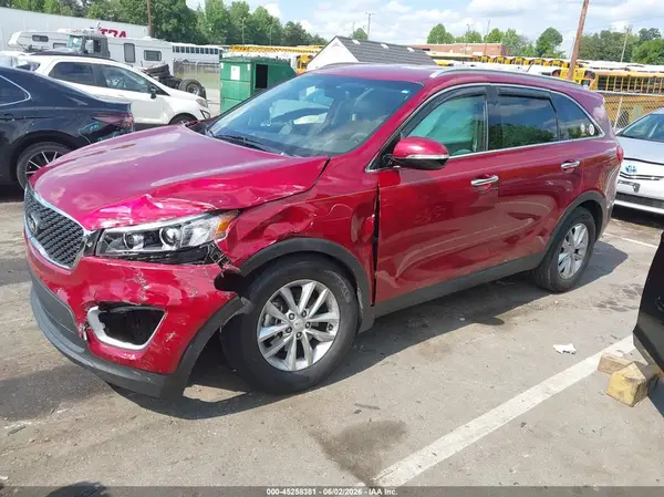 5XYPG4A30HG215393 2017 KIA SORENTO - Image 2