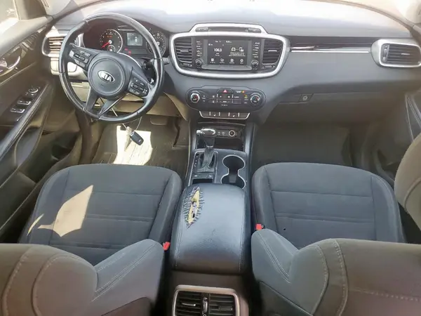 5XYPG4A30HG217967 2017 KIA SORENTO - Image 8