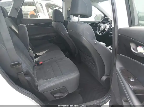 5XYPG4A30HG229276 2017 KIA SORENTO - Image 8