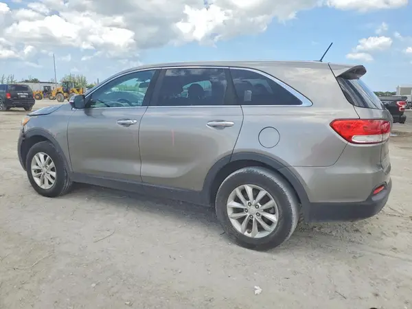 5XYPG4A30HG229987 2017 KIA SORENTO - Image 2