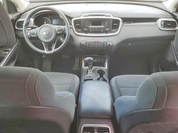 5XYPG4A30HG229987 2017 KIA SORENTO - Image 8