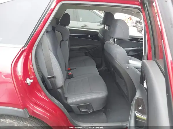 5XYPG4A30HG239676 2017 KIA SORENTO - Image 8