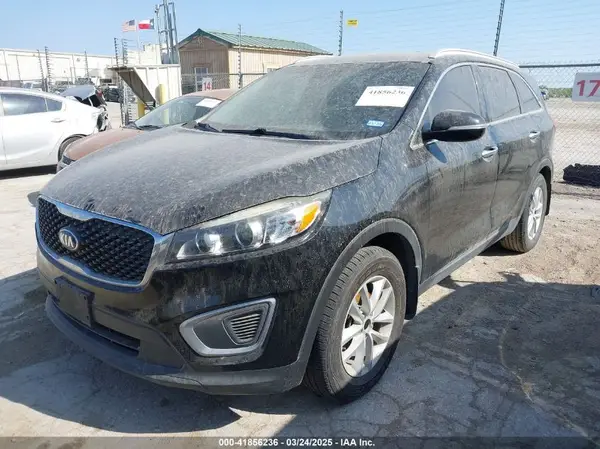 5XYPG4A30HG242934 2017 KIA SORENTO - Image 2
