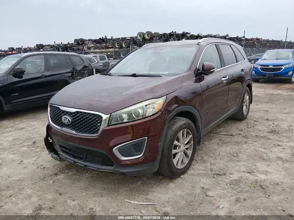 5XYPG4A30HG246529 2017 KIA SORENTO - Image 2