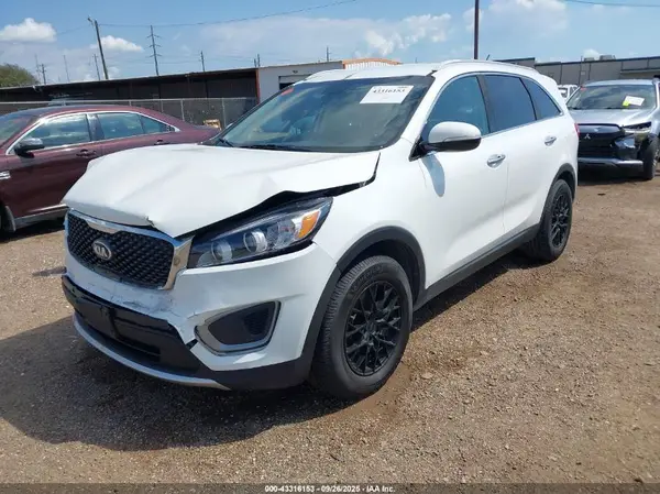 5XYPG4A30HG248166 2017 KIA SORENTO - Image 2