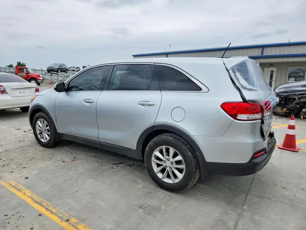 5XYPG4A30HG249107 2017 KIA SORENTO - Image 2