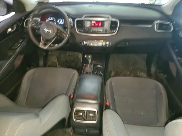 5XYPG4A30HG249110 2017 KIA SORENTO - Image 8