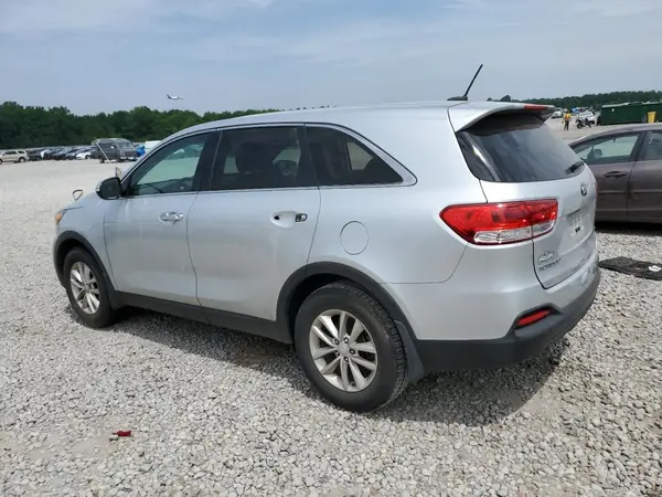 5XYPG4A30HG249768 2017 KIA SORENTO - Image 2