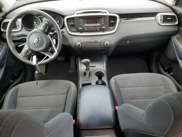 5XYPG4A30HG249768 2017 KIA SORENTO - Image 8
