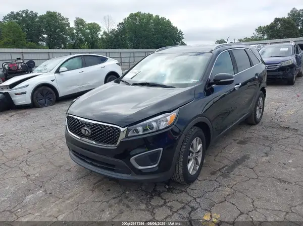 5XYPG4A30HG253318 2017 KIA SORENTO - Image 2