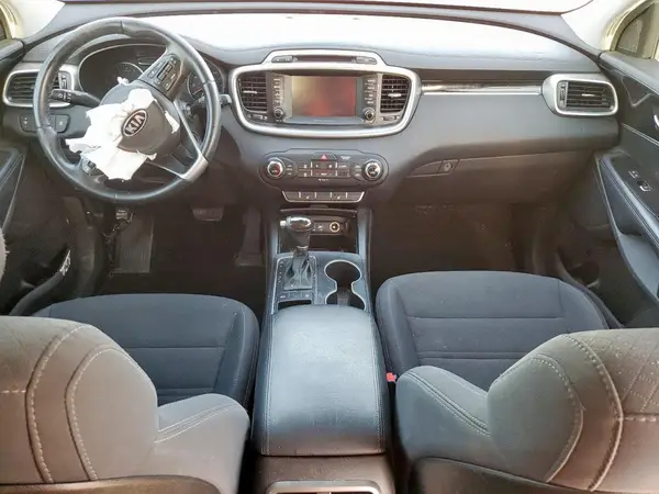 5XYPG4A30HG253660 2017 KIA SORENTO - Image 8