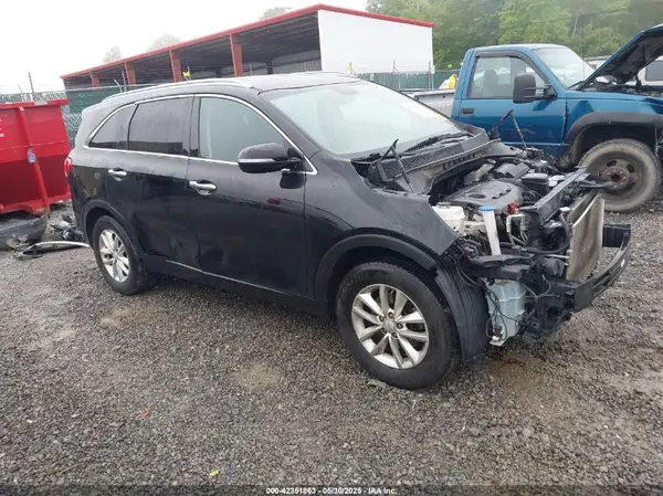 5XYPG4A30HG254825 2017 KIA SORENTO - Image 1