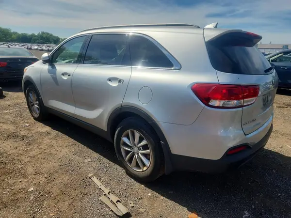 5XYPG4A30HG254954 2017 KIA SORENTO - Image 2