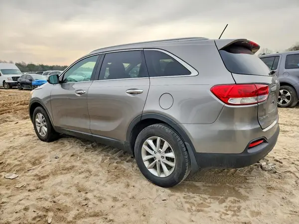 5XYPG4A30HG255330 2017 KIA SORENTO - Image 2