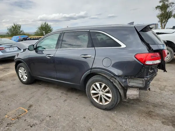 5XYPG4A30HG259572 2017 KIA SORENTO - Image 2