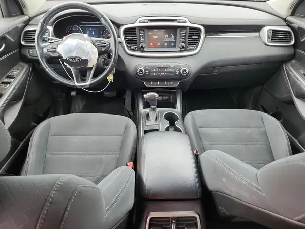 5XYPG4A30HG259572 2017 KIA SORENTO - Image 8