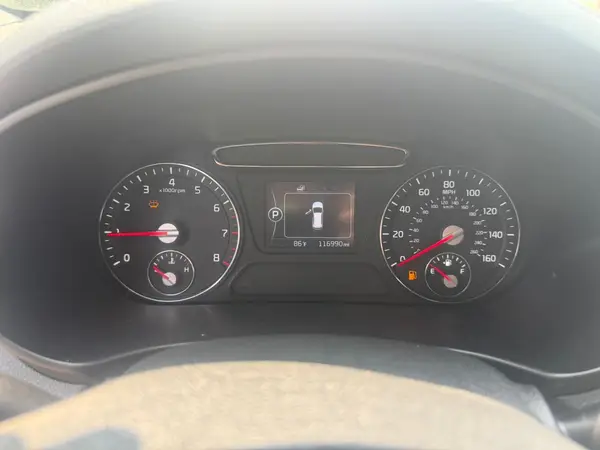 5XYPG4A30HG2615 2017 KIA SORENTO - Image 8