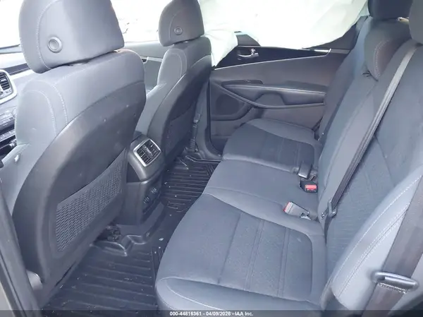5XYPG4A30HG270376 2017 KIA SORENTO - Image 8