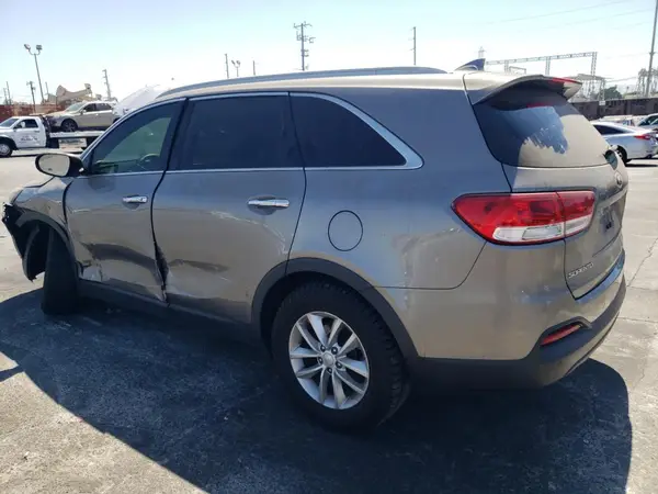 5XYPG4A30HG275173 2017 KIA SORENTO - Image 2