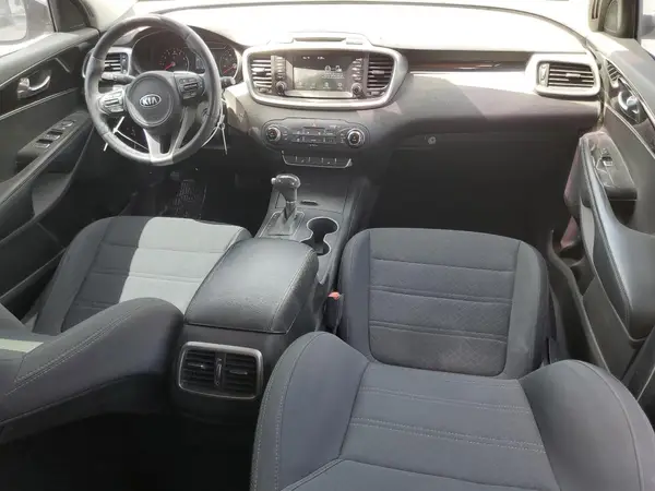 5XYPG4A30HG276551 2017 KIA SORENTO - Image 8