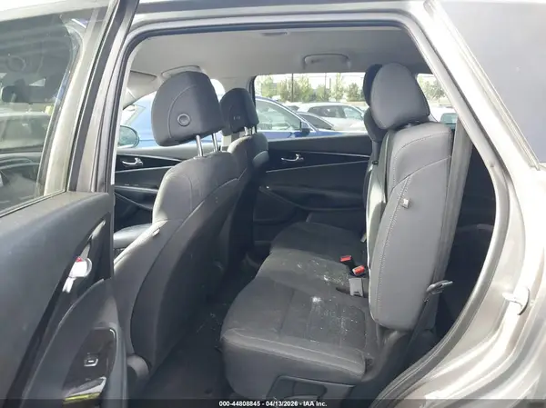 5XYPG4A30HG277277 2017 KIA SORENTO - Image 8