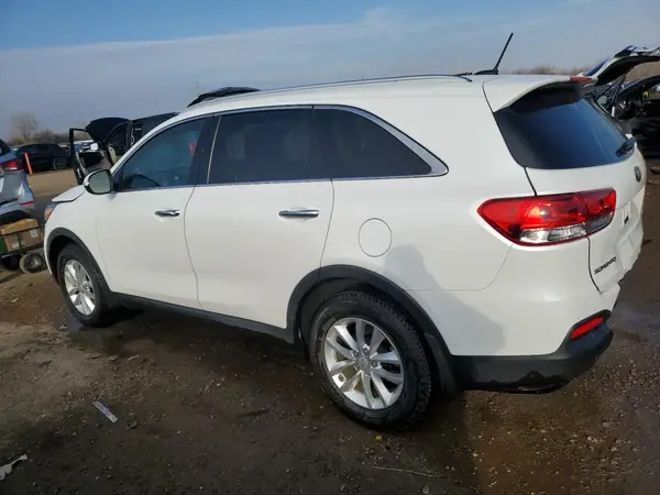 5XYPG4A30HG277893 2017 KIA SORENTO - Image 2