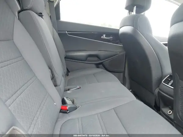 5XYPG4A30HG293527 2017 KIA SORENTO - Image 8
