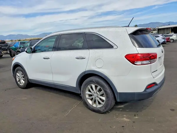 5XYPG4A30HG294922 2017 KIA SORENTO - Image 2
