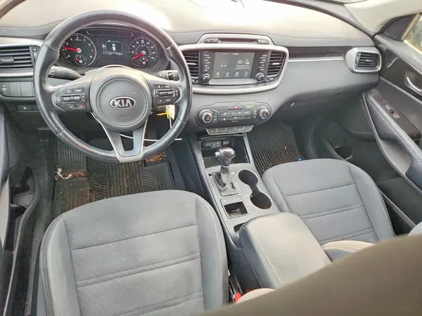 5XYPG4A30HG296895 2017 KIA SORENTO - Image 8