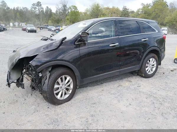 5XYPG4A30HG302758 2017 KIA SORENTO - Image 2